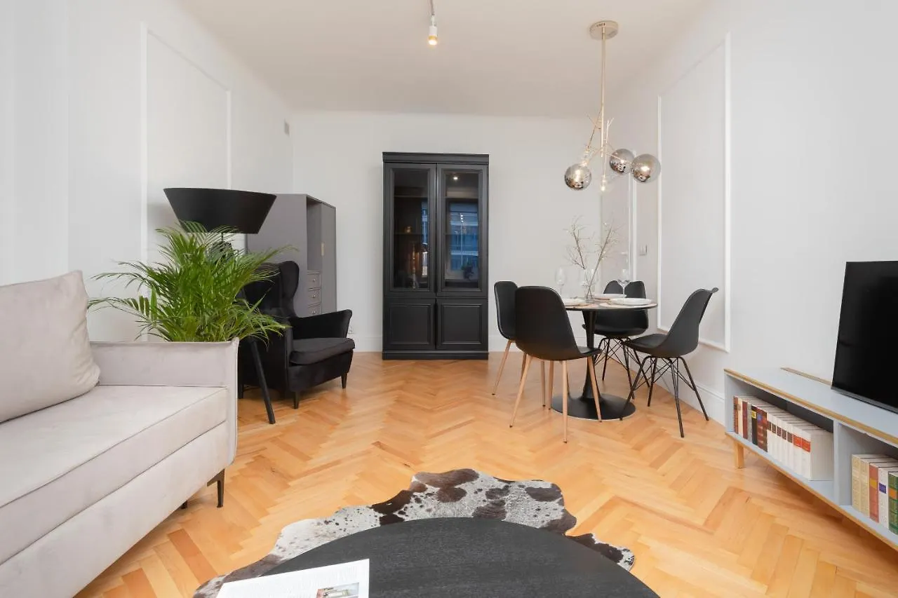 Citycenter Fashionable Apartment Warsaw By Noclegi Renters 0*,  بولندا